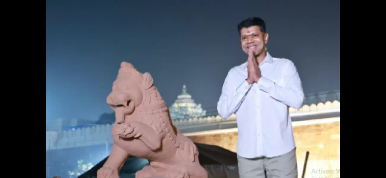 Pandian criticizes Modi and his BJP supporters for not being able to name the capital of Odisha.