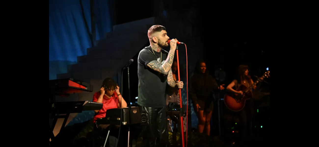 Zayn Malik's debut solo concert was short, but his fans didn't mind.