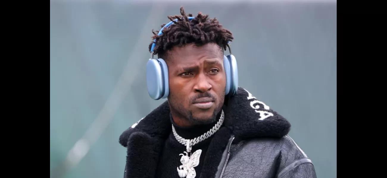 Antonio Brown has declared himself bankrupt.