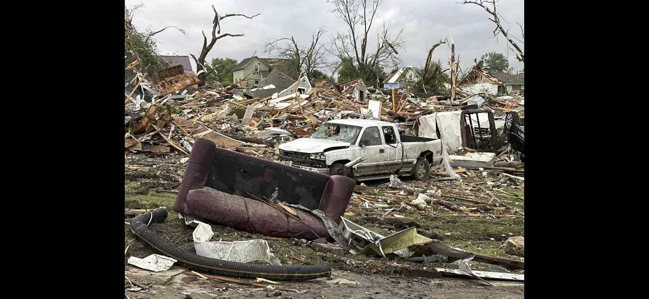 Deadly tornado destroys Iowa town, part of severe Midwest storm outbreak.