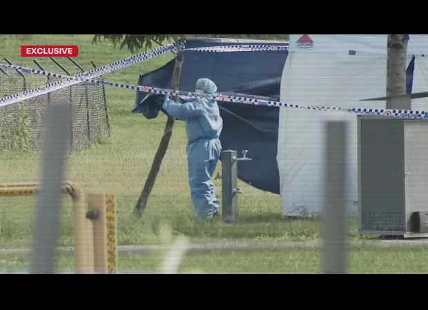 Murder suspect freed from immigration detention prior to arrest.