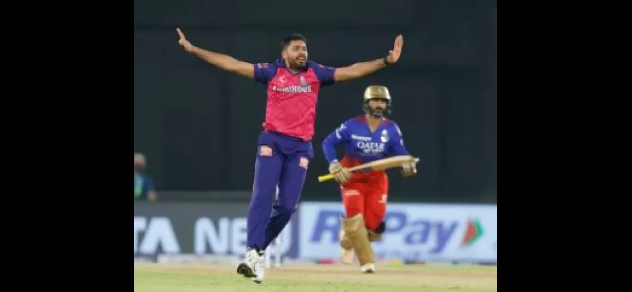 RCB scored 172 runs for 8 wickets against RR in the Eliminator match.