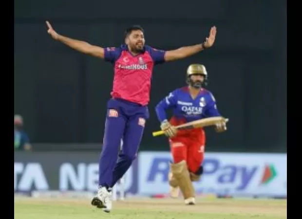 RCB scored 172 runs for 8 wickets against RR in the Eliminator match.