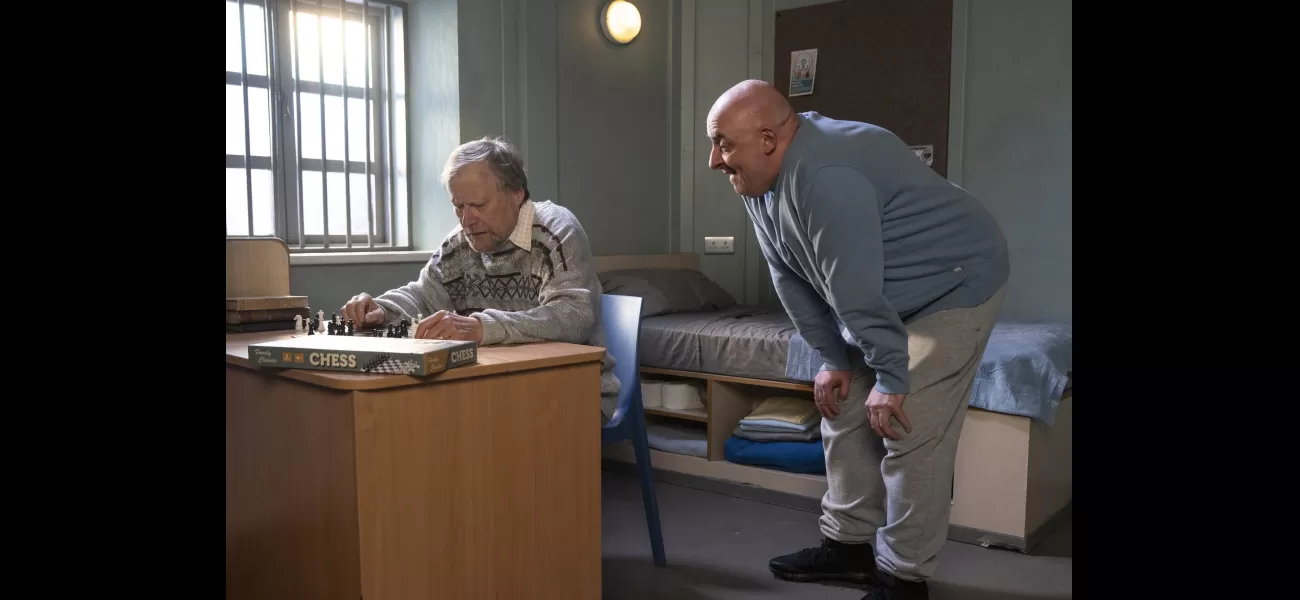 Roy gets into a fight with a big prisoner, but something unexpected happens in Coronation Street.