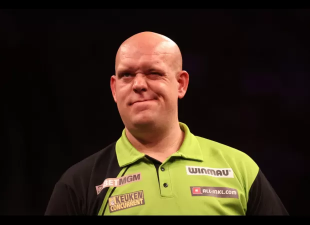Van Gerwen, a seven-time Premier League winner, responds to being labeled as an underdog.