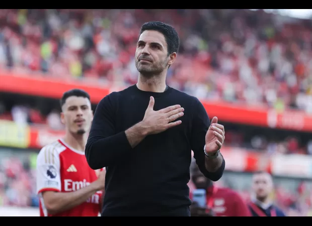 Arsenal supporters want their team to be given the Premier League title after Manchester City received 115 charges.