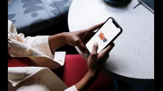 Yapit is a new social media app that gives users financial rewards.
