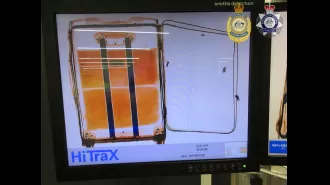 Man caught smuggling $1.3 million worth of cocaine into Melbourne in his luggage during flight.