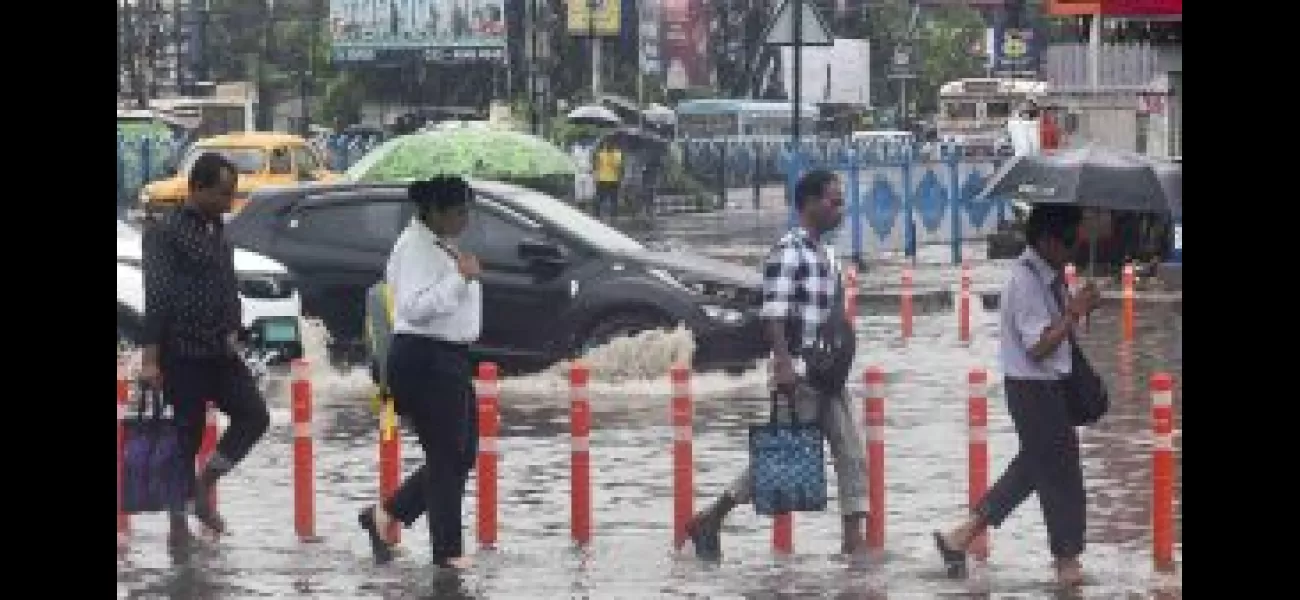 A powerful cyclone, named Remal, has caused six fatalities and caused widespread damage in West Bengal.