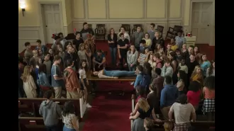 Fans eagerly anticipate the return of a popular Netflix show after 5 years, hoping for closure.