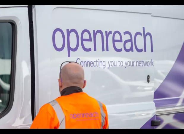 UK map displays 500 regions to receive fibre optic internet.