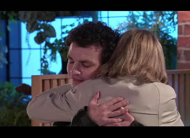 The iconic Coronation Street star's departure after 15 years is shown in his last scenes.