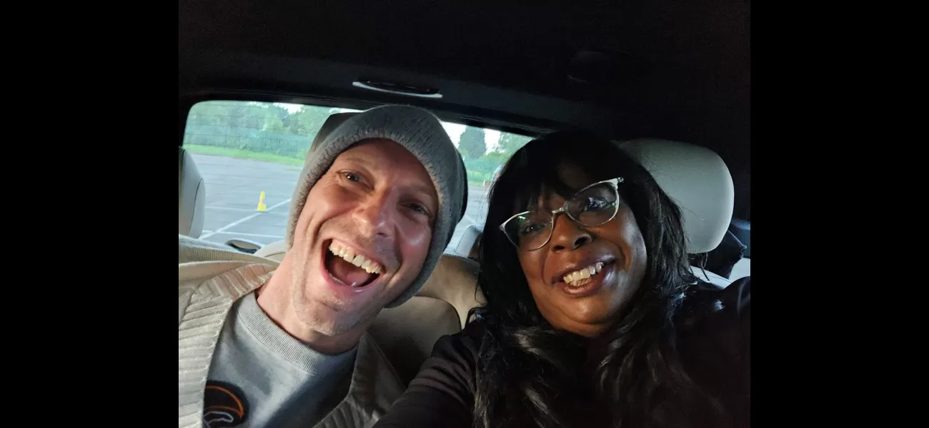 Coldplay frontman gives wheelchair user lift to show and hints at split with actress Johnson.