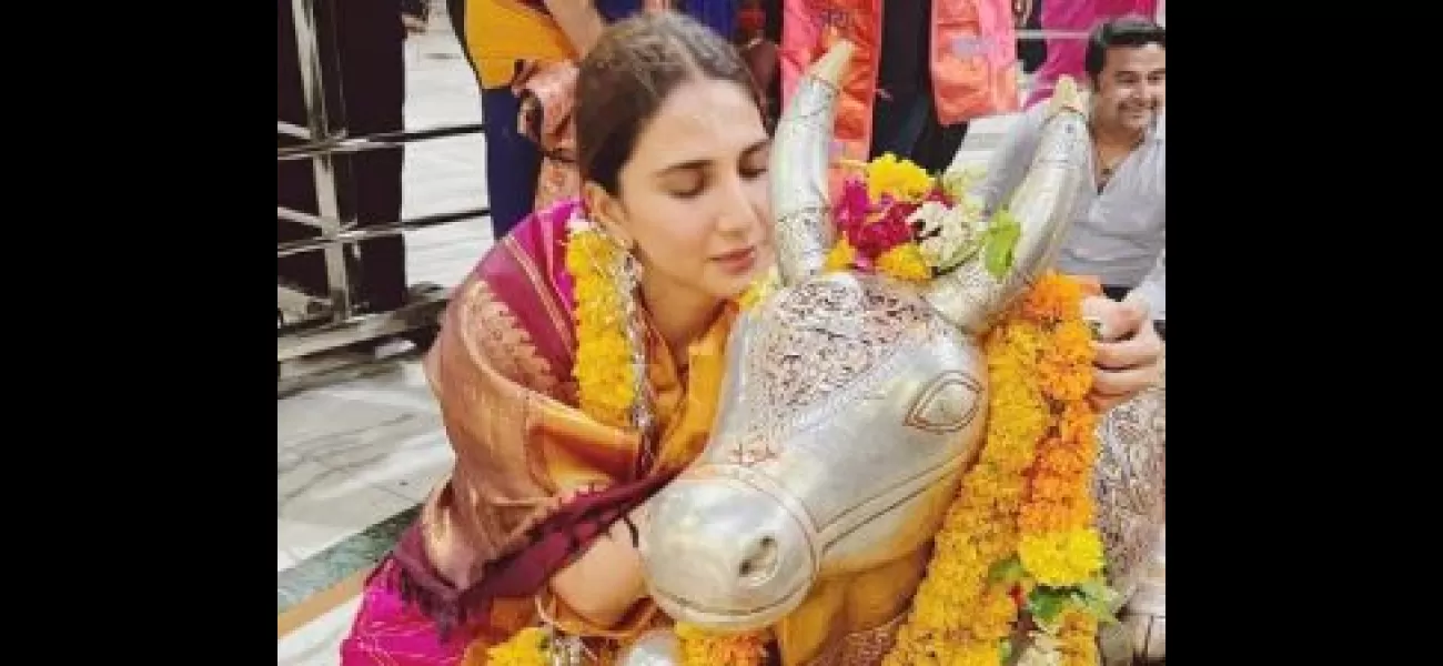 Vaani Kapoor visits Mahakaleshwar Temple in Ujjain and shares pictures while seeking blessings.