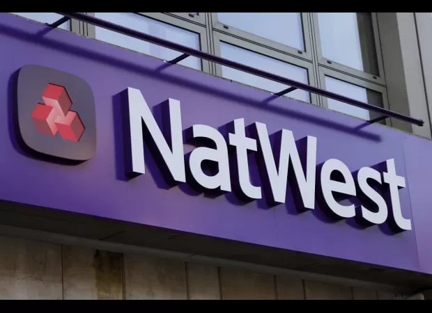 Technical difficulties prevent many people from using bank app, causing inconvenience for numerous customers.