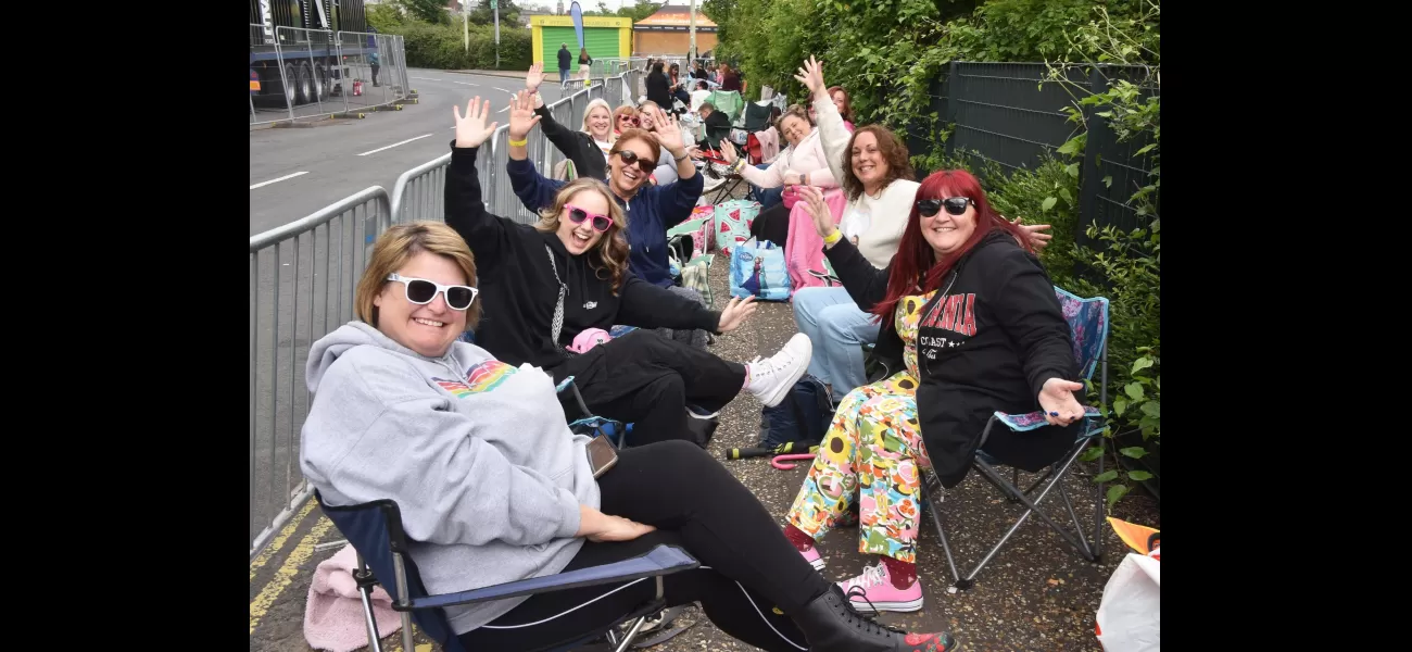 Avid 90s boyband fans wait 36 hours for Norwich concert.