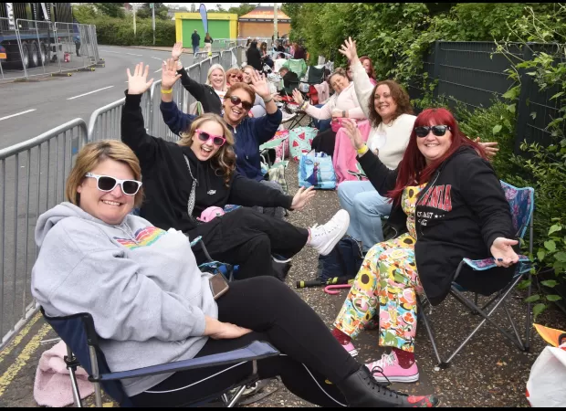 Avid 90s boyband fans wait 36 hours for Norwich concert.