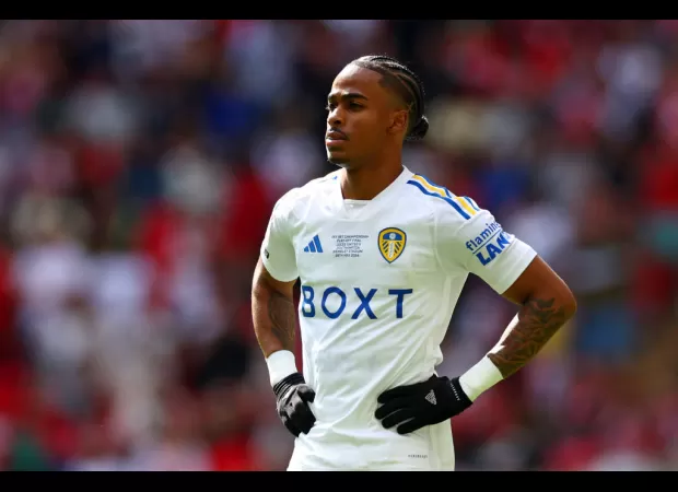 Two Premier League clubs, Liverpool and Chelsea, are competing to sign Leeds star for £40m in a tight race.