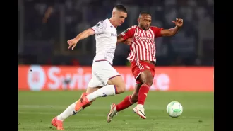 Olympiacos surprises Fiorentina in added time to claim Europa Conference League victory.