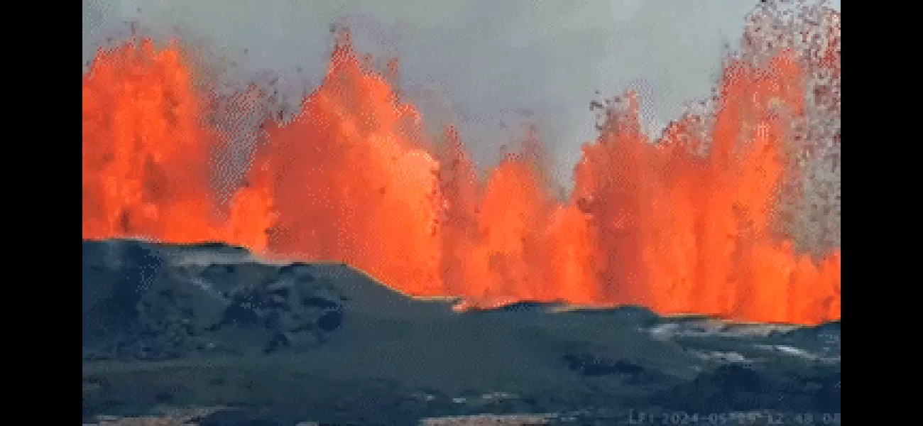 A volcano eruption causes evacuation at a popular tourist destination.