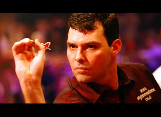 Former Aussie darts champ reveals near-death experience from infected blood.