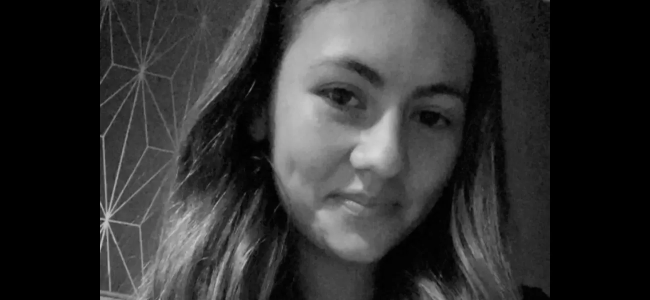 Tragic car accident claims lives of three teenagers, including 17-year-old girl.