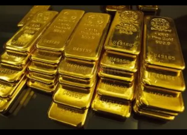 India has transferred 100 metric tonnes of gold from the UK to its own storage facilities.