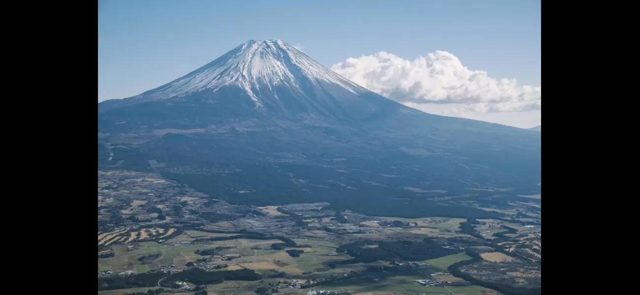 Tourists behaving badly disrupt new popular Mt Fuji photo spot, authorities put up fence to prevent further chaos.