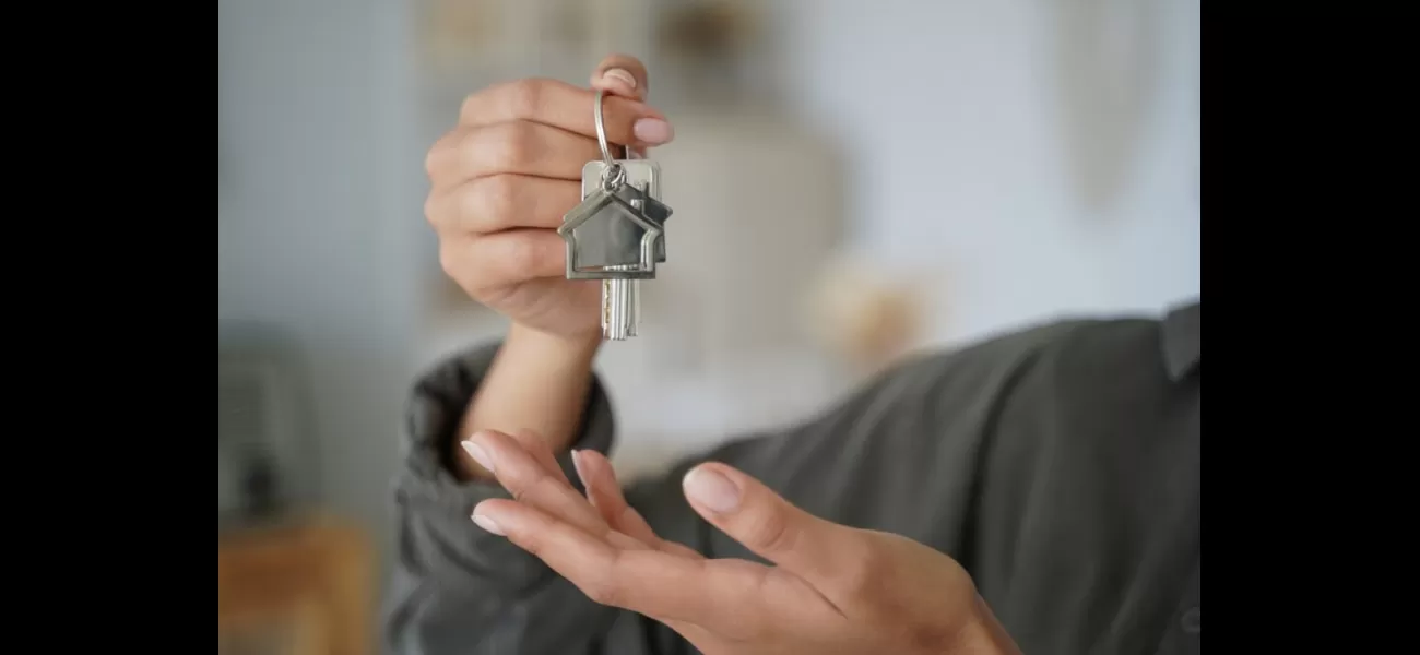 Condo sale fails due to owner's refusal to sell to a Black woman.