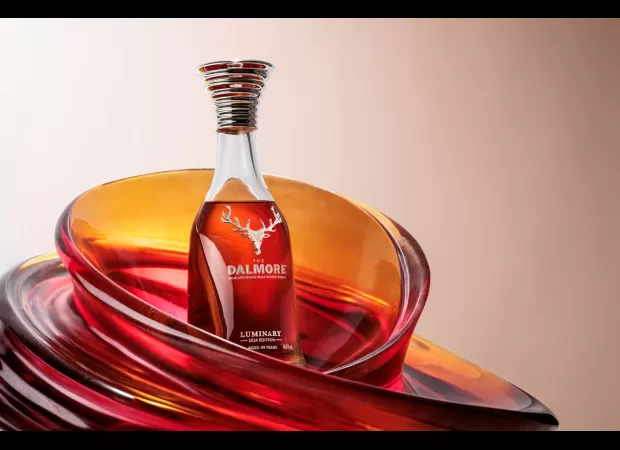 Rare whisky, The Dalmore Luminary, was sold for a staggering £95,000 at an auction.