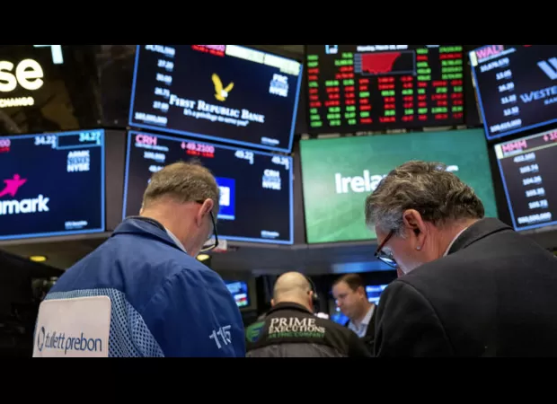 Strange software error causes billionaire's company stock to plummet by almost 100%.