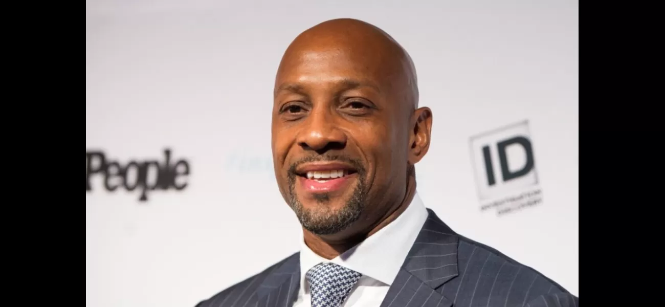 Mourning urges men to get checked for prostate cancer.