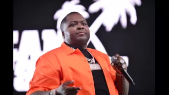 Singer Sean Kingston arrested in Florida on $1M fraud charges, currently in jail.