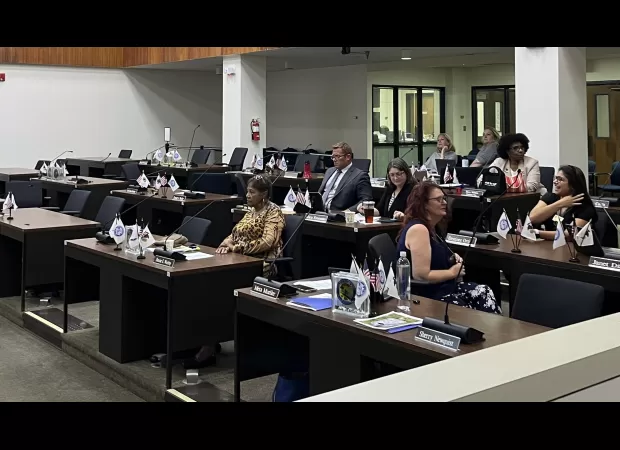 Republican boycott halts vote on pay raises for elected officials in Will County.