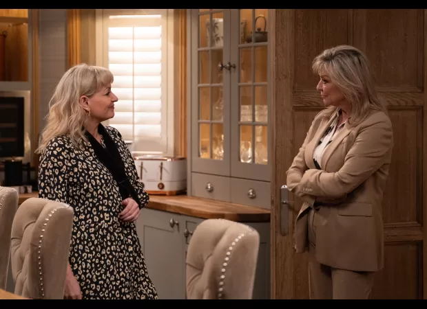 Rose risks danger to get revenge on Kim, who confronts her for her 