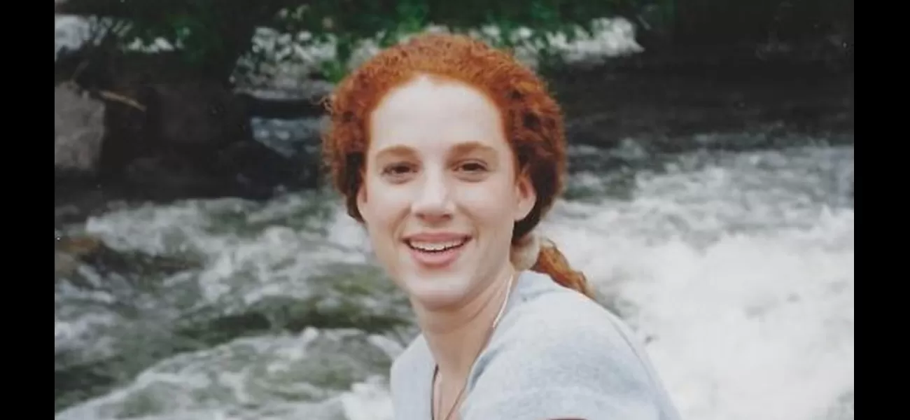 A father took his own life outside a sheriff's office while trying to find justice for his daughter's unsolved murder.