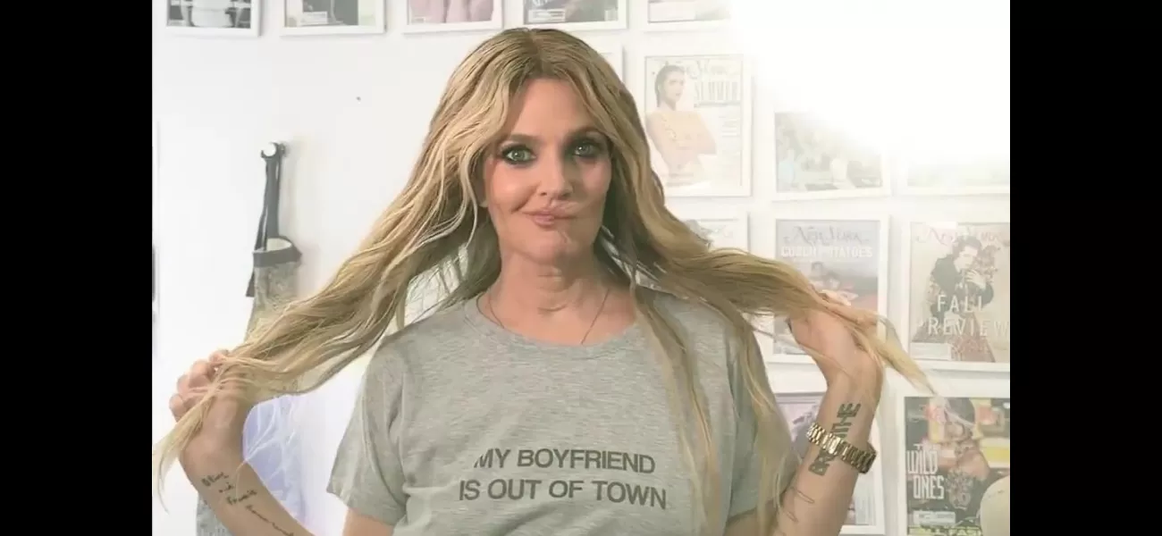 Legendary Hollywood star defies aging, maintaining youthful appearance after two decades.