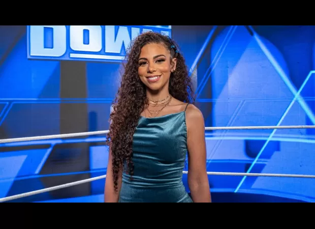 A WWE star posts a sexy photo and her fellow co-stars are loving it.