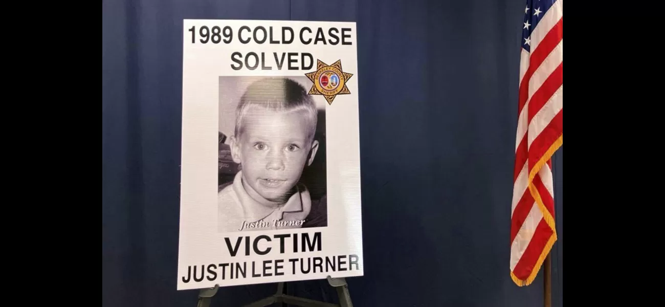 Murder charges against parents in 1989 killing of boy dropped by US judge.