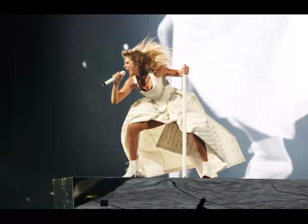 Get ready for Taylor Swift's UK tour with a sneak peek at her setlist and some possible surprise songs!