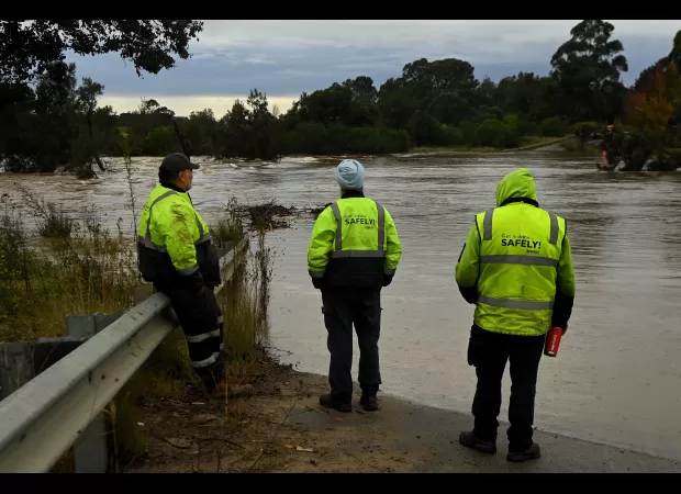 Flooding subsides as rain lessens in New South Wales.