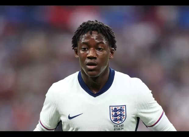 Kobbie Mainoo apologizes to England fans who booed after their loss to Iceland and calls it a humbling experience.