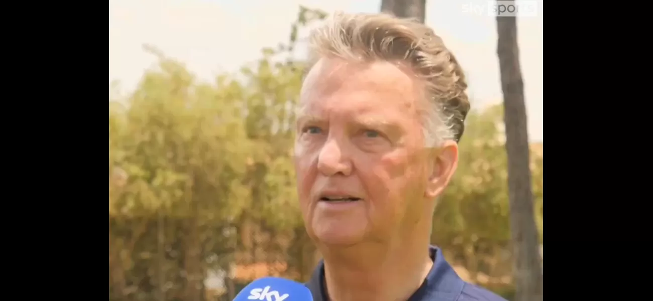 Van Gaal weighs in on whether Man Utd should fire ten Hag.