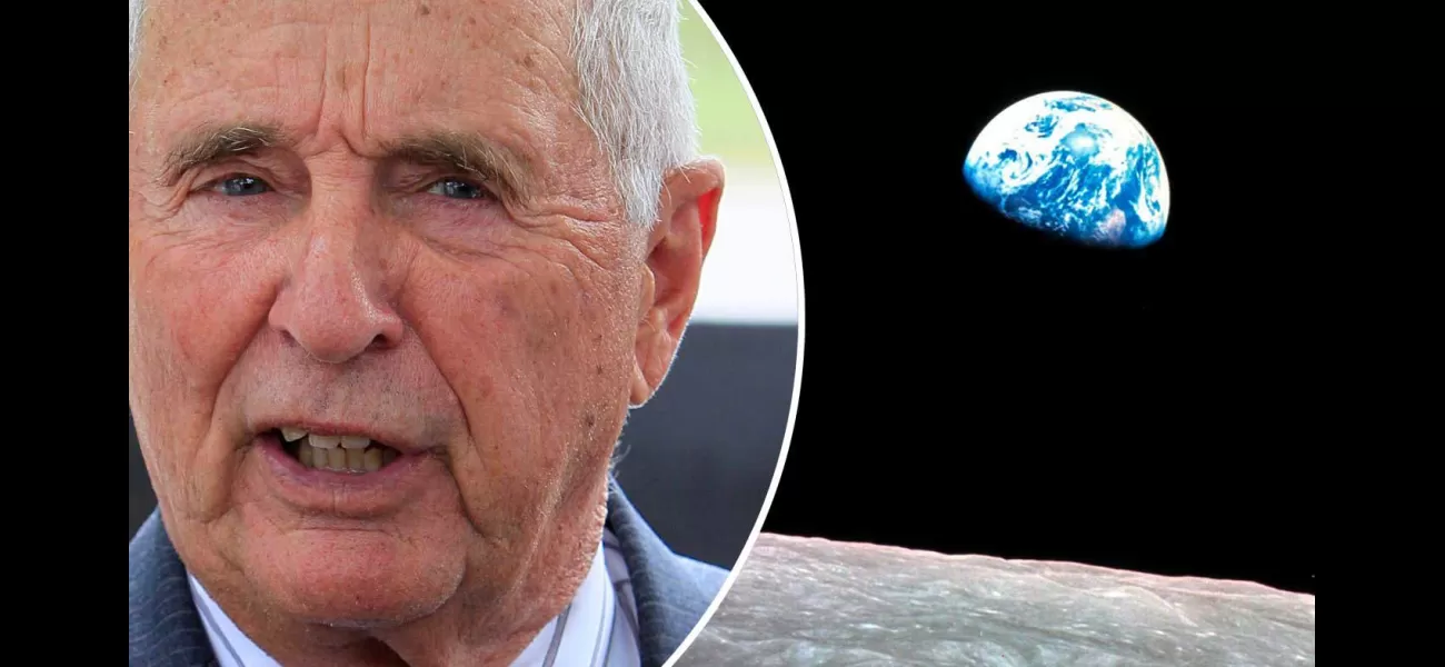 Astronaut who captured famous Earthrise picture dies in plane crash in Washington.