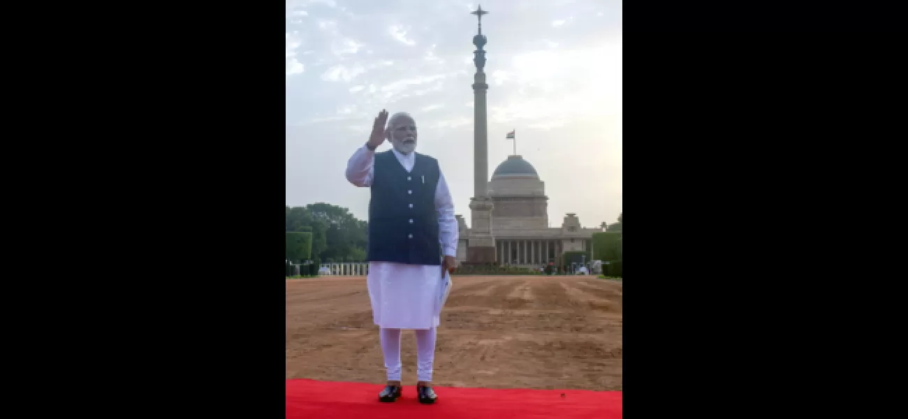 Narendra Modi will be sworn in as Prime Minister at 7:15pm today.