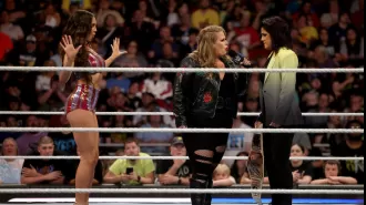 Wrestler shuts down rude fans with 3 words