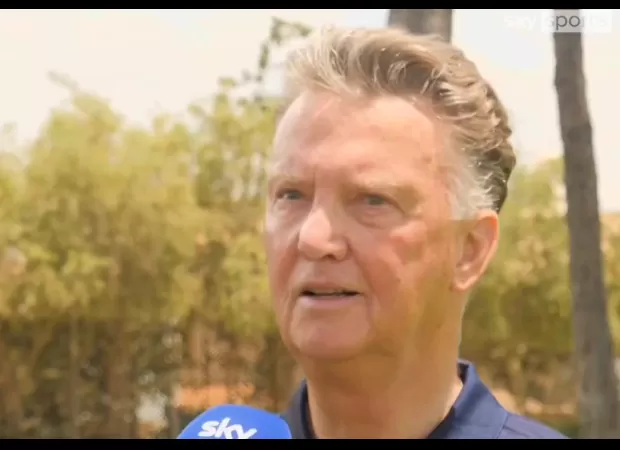 Van Gaal weighs in on whether Man Utd should fire ten Hag.