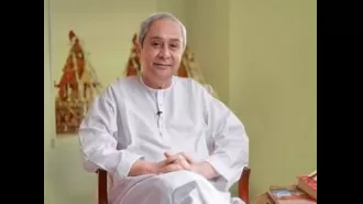 BJD leader Naveen Patnaik talks to TDP's Naidu, praises him.