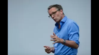 Dr. Michael Mosley's 800 diet is a controversial weight loss program that involves restricting calories to 800 per day.