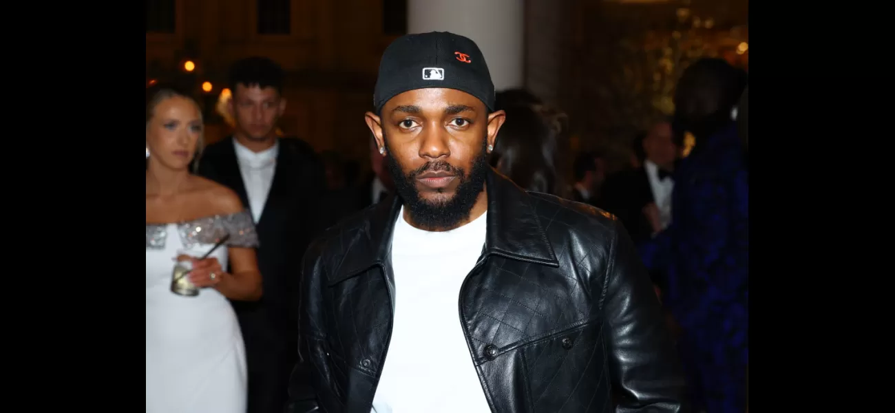 Kendrick Lamar unexpectedly speaks at a graduation ceremony.